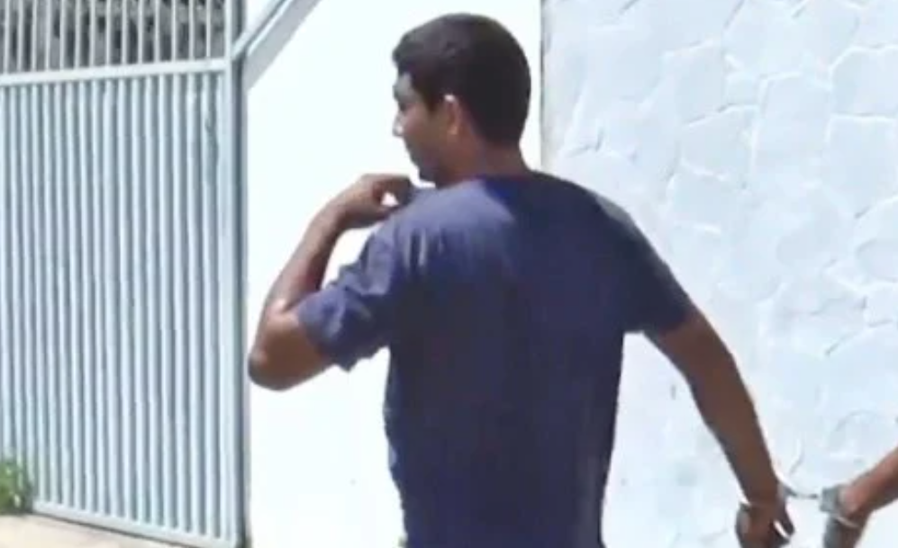 Homem é preso ao esfaquear desafeto durante velório em Parnaíba